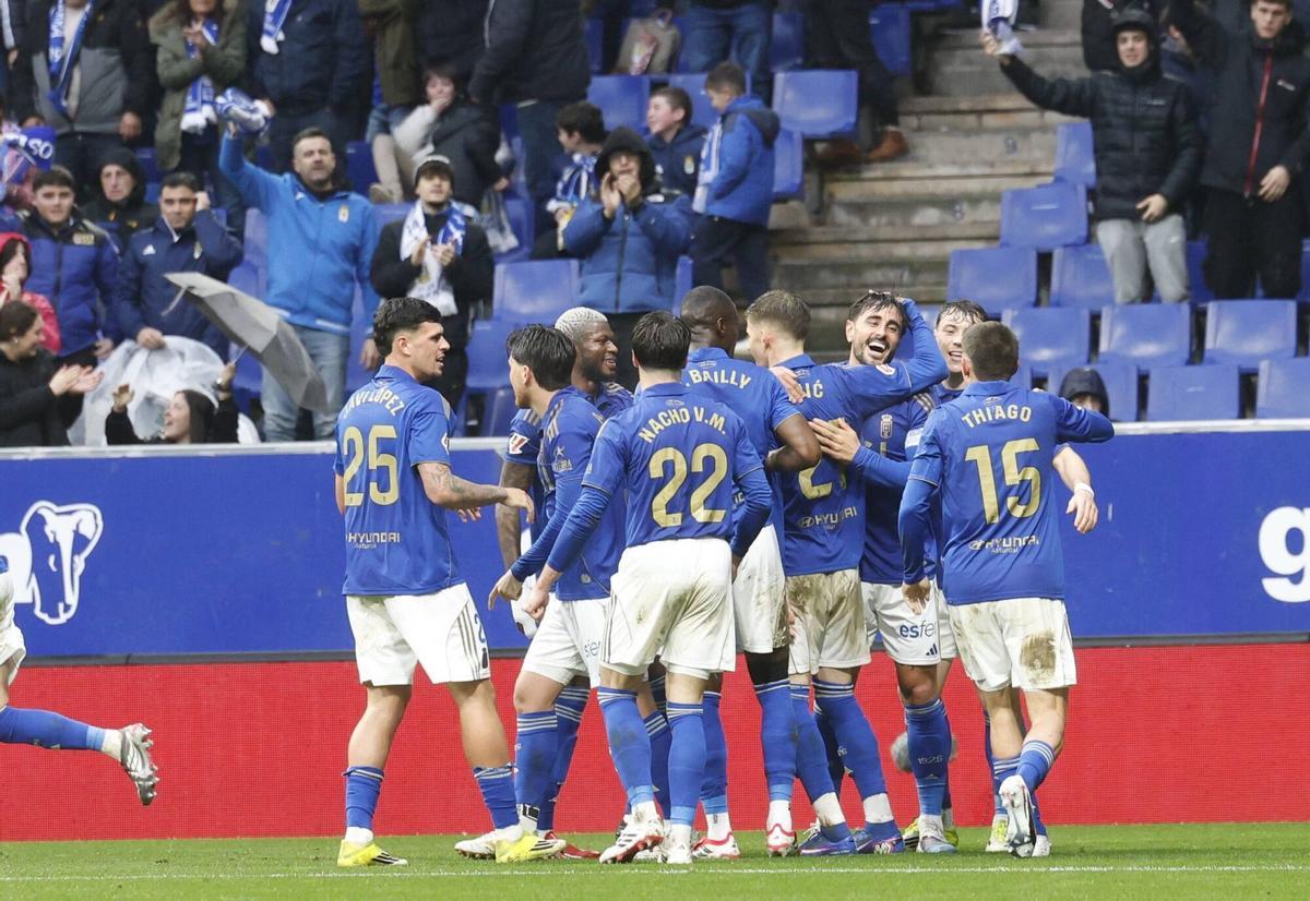 EN IMÁGENES: Así ha sido el duelo entre el Real Oviedo y el Valencia en el Tartiere