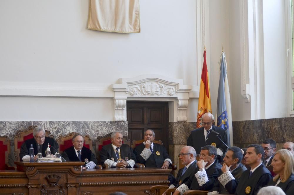 El presidente del Tribunal Superior de Xustiza, Miguel Ángel Cadenas, destaca la necesidad de reformas para lograr una justicia "eficiente y moderna"