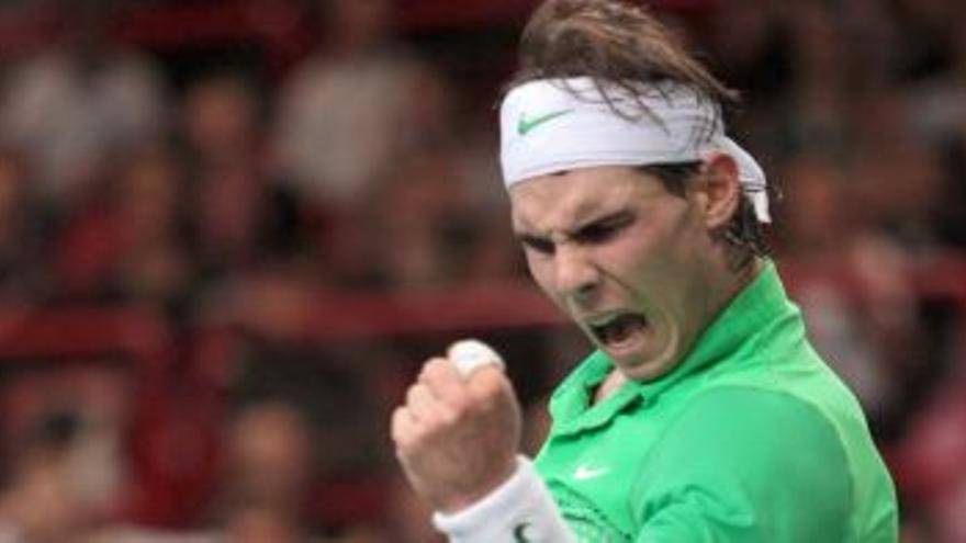 Nadal vence a Almagro en un partido agónico en el Masters de Bercy