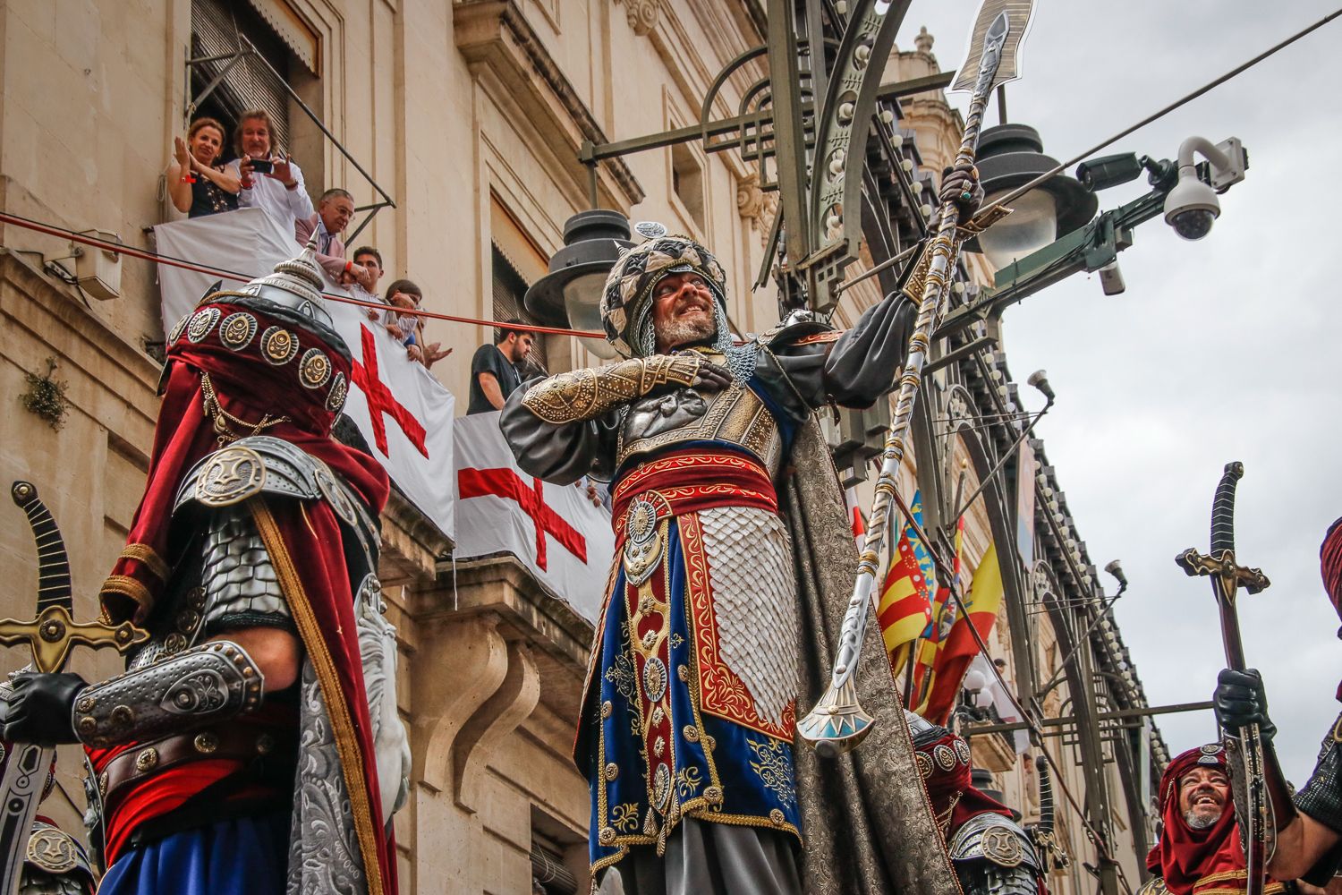 La Entrada Mora embruja Alcoy