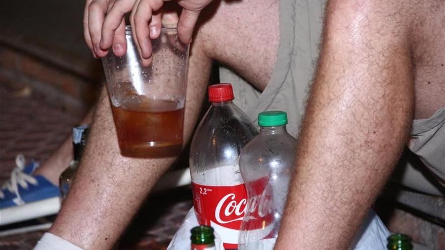 El PP espera medidas para evitar que los menores beban alcohol