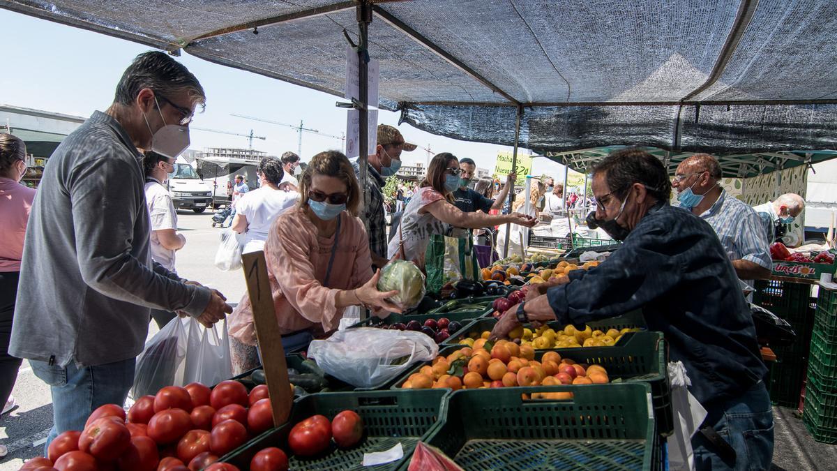 MERCADILLO DE LOS DOMINGOS