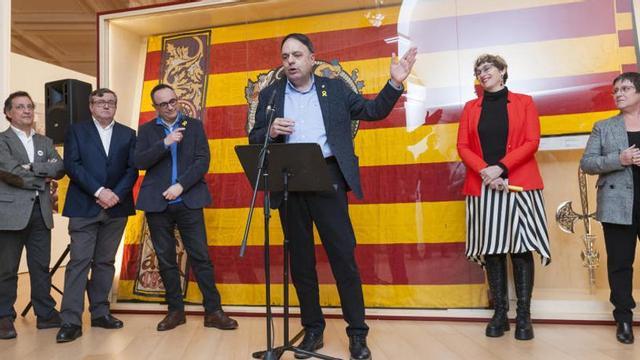 L'alcalde Junyent en la inauguració de l'exposició