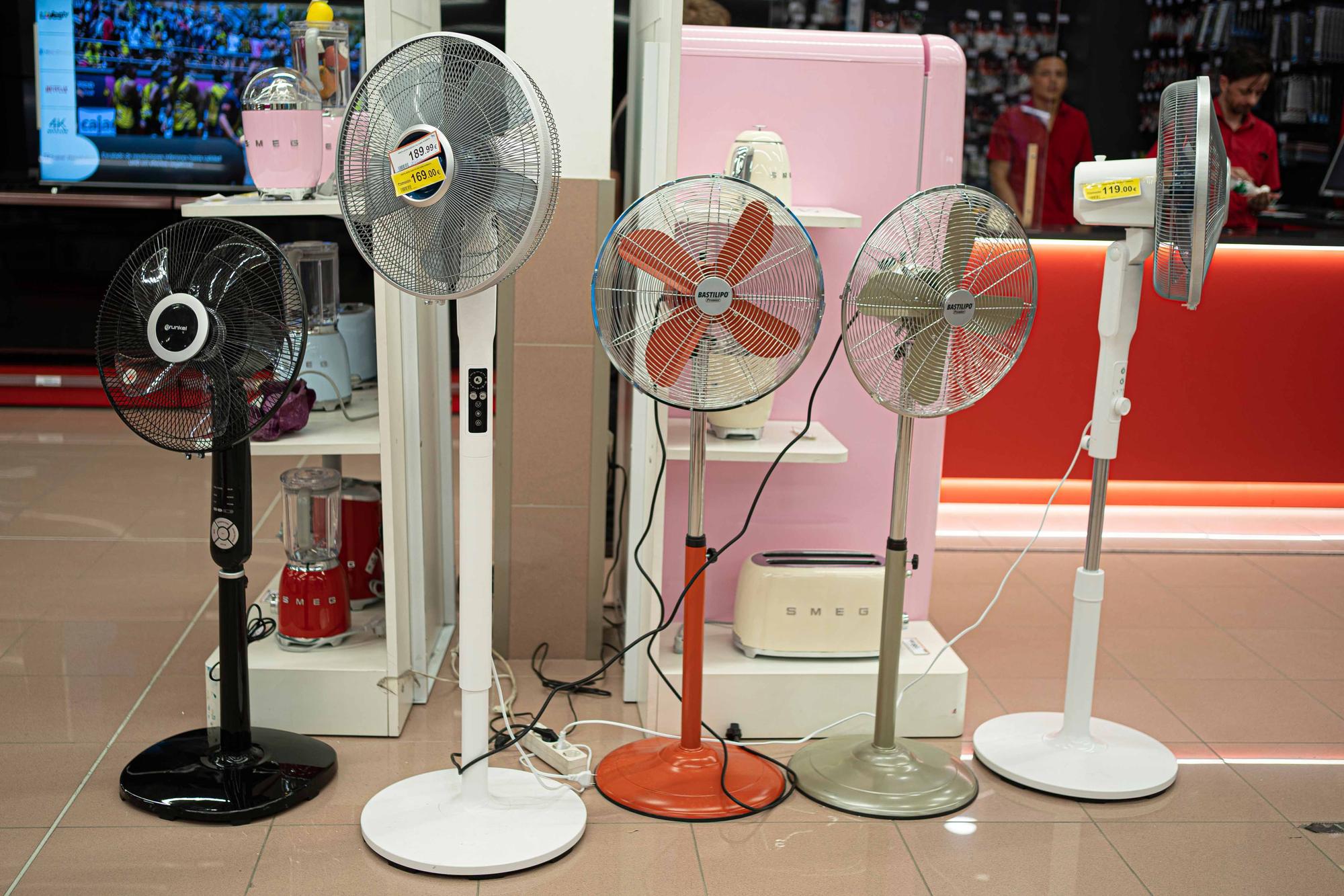 Se disparan en Ibiza las ventas de ventiladores y aires acondicionados