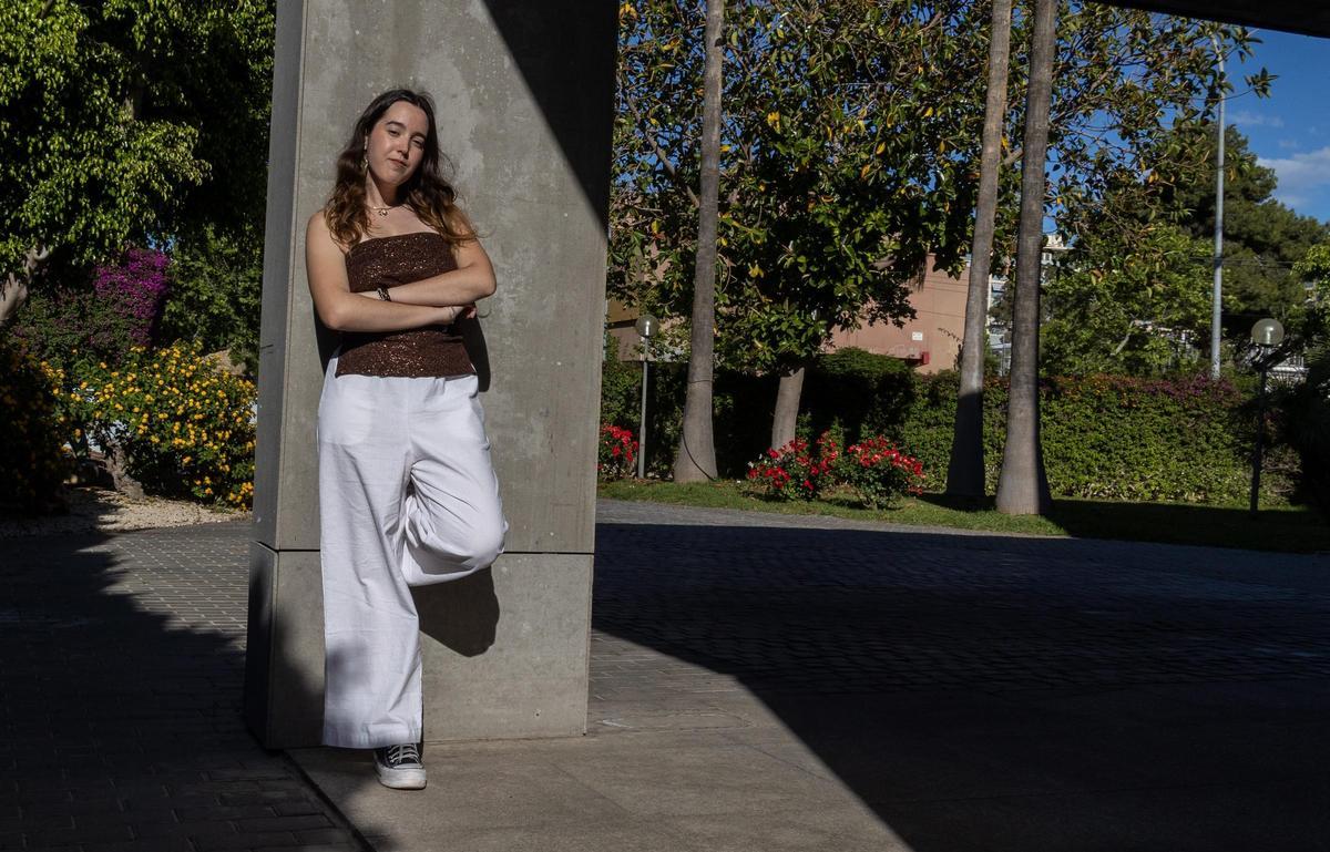 Nerea, cantante del grupo Alma Pirata, será la nueva voz de la canción "Hogueras (de San Juan"