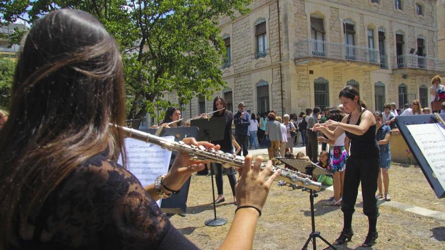 Alumnos del Conservatorio de Música durante una exhibición