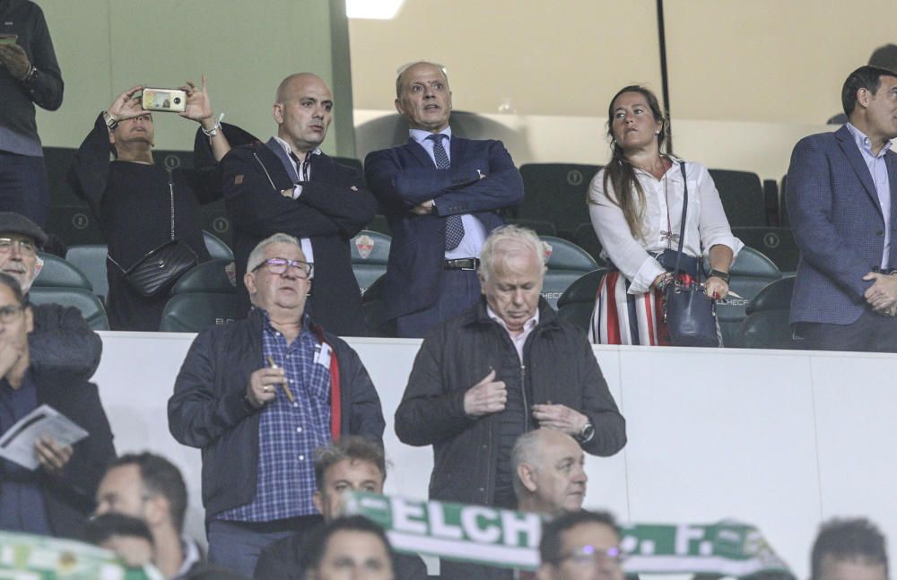 El Elche rompe el maleficio, vuelve a ganar en el Martínez Valero y recupera el olfato realizador en un partido más efectivo que brillante