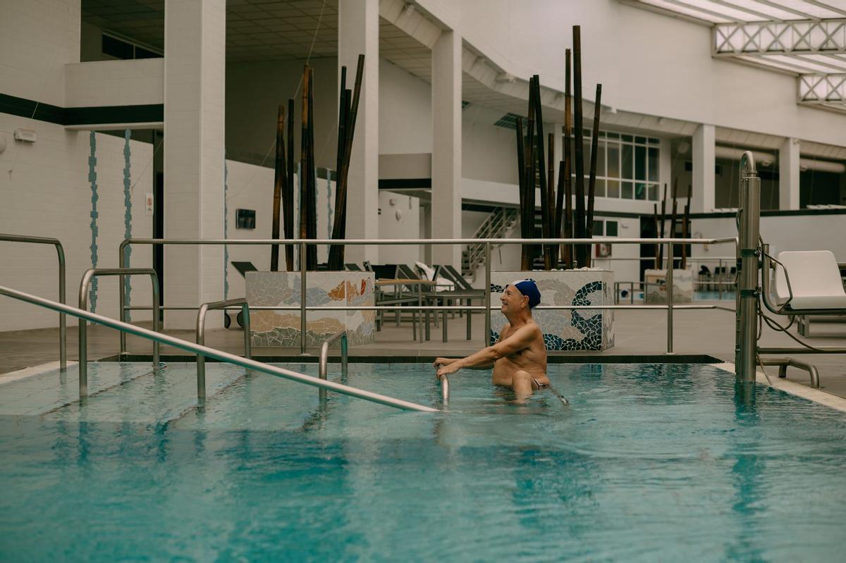 El Balneario Arnoia ofrece un entorno tranquilo donde la recuperación física se combina con el acompañamiento profesional y el bienestar emocional.