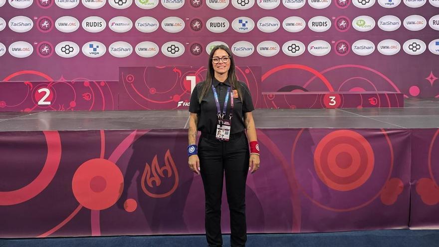 La viguesa Verónica Pérez, única árbitra española en el Europeo de Grappling