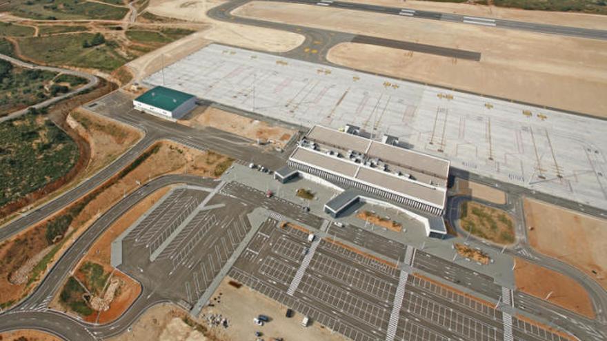 Vista aérea del aeropuerto de Castelló.
