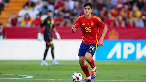 Pau Cubarsí durante el amistoso entre la selección española y Andorra