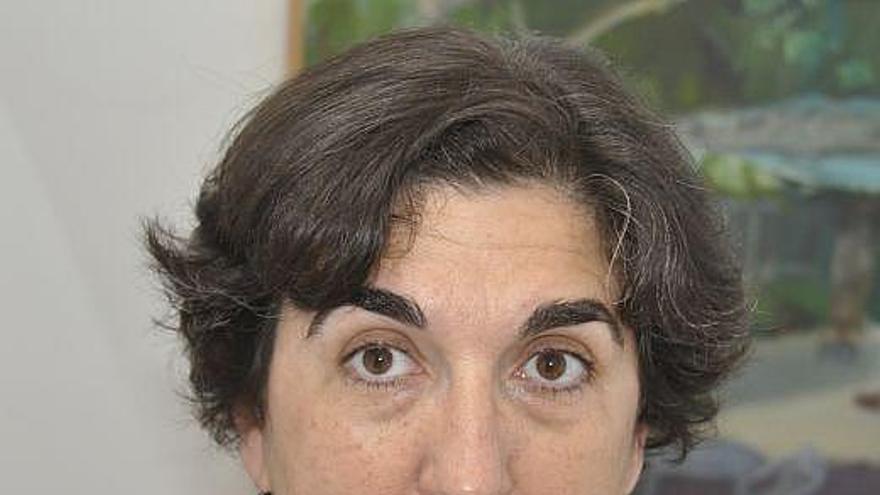La escritora cacereña Emilia Oliva García.