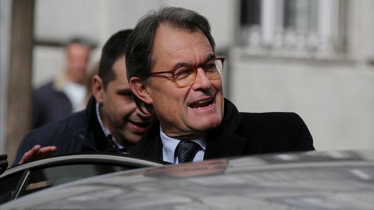 zentauroepp42216797 madrid   20 02 18  artur mas a la salida del tribunal suprem180221103107