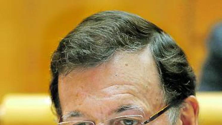Mariano Rajoy, durante la sesión de control, ayer, en el Senado. // Efe