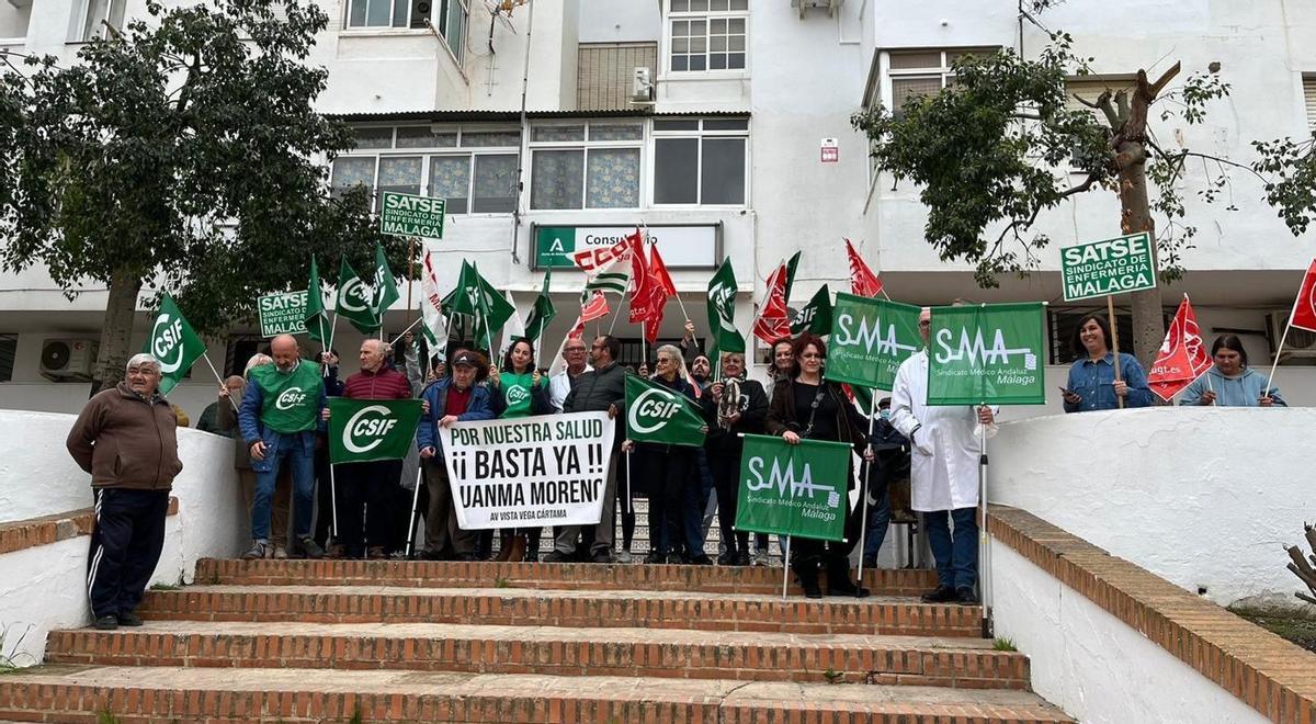 Vecinos y trabajadores han padecido durante años las insalubres condiciones del antiguo consultorio.