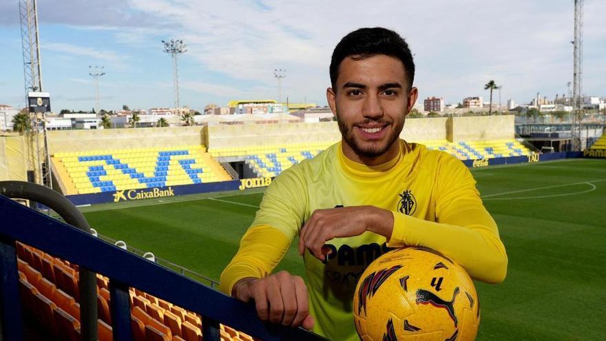 Entrevista | Ilias Akhomach: su meteórica carrera, su movido paso por el Barça, el cambio de selección y su presente en el Villarreal