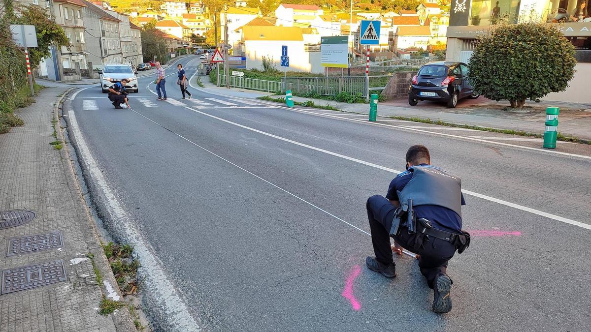 La Policía Local en la zona del accidente.