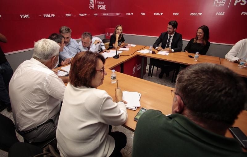 El PSOE de Canarias reúne a sus alcaldes