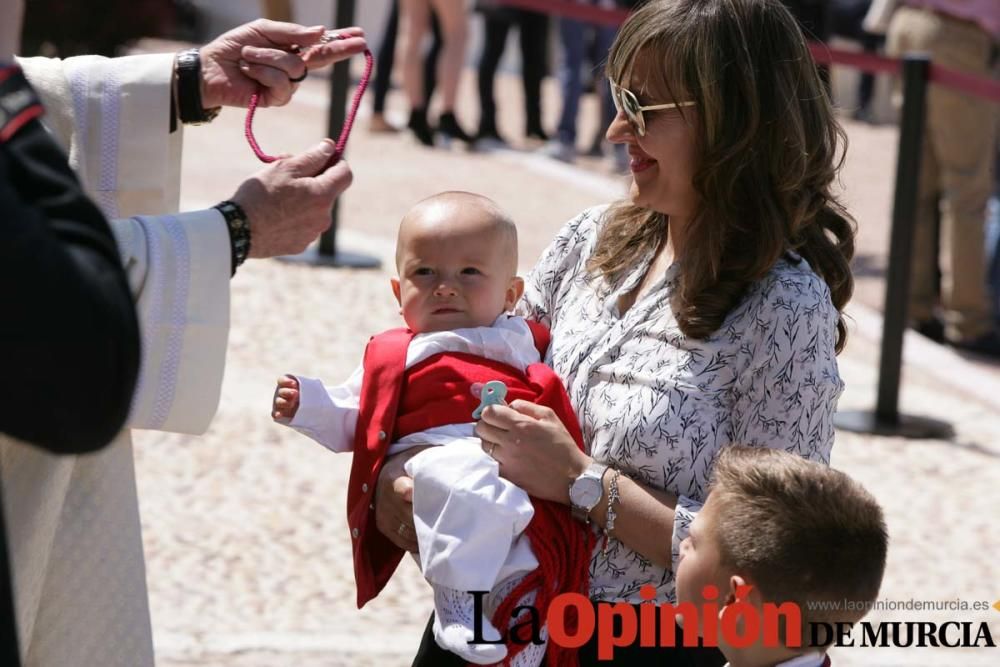 Ofrenda de flores en Caravaca: imposición de cruce