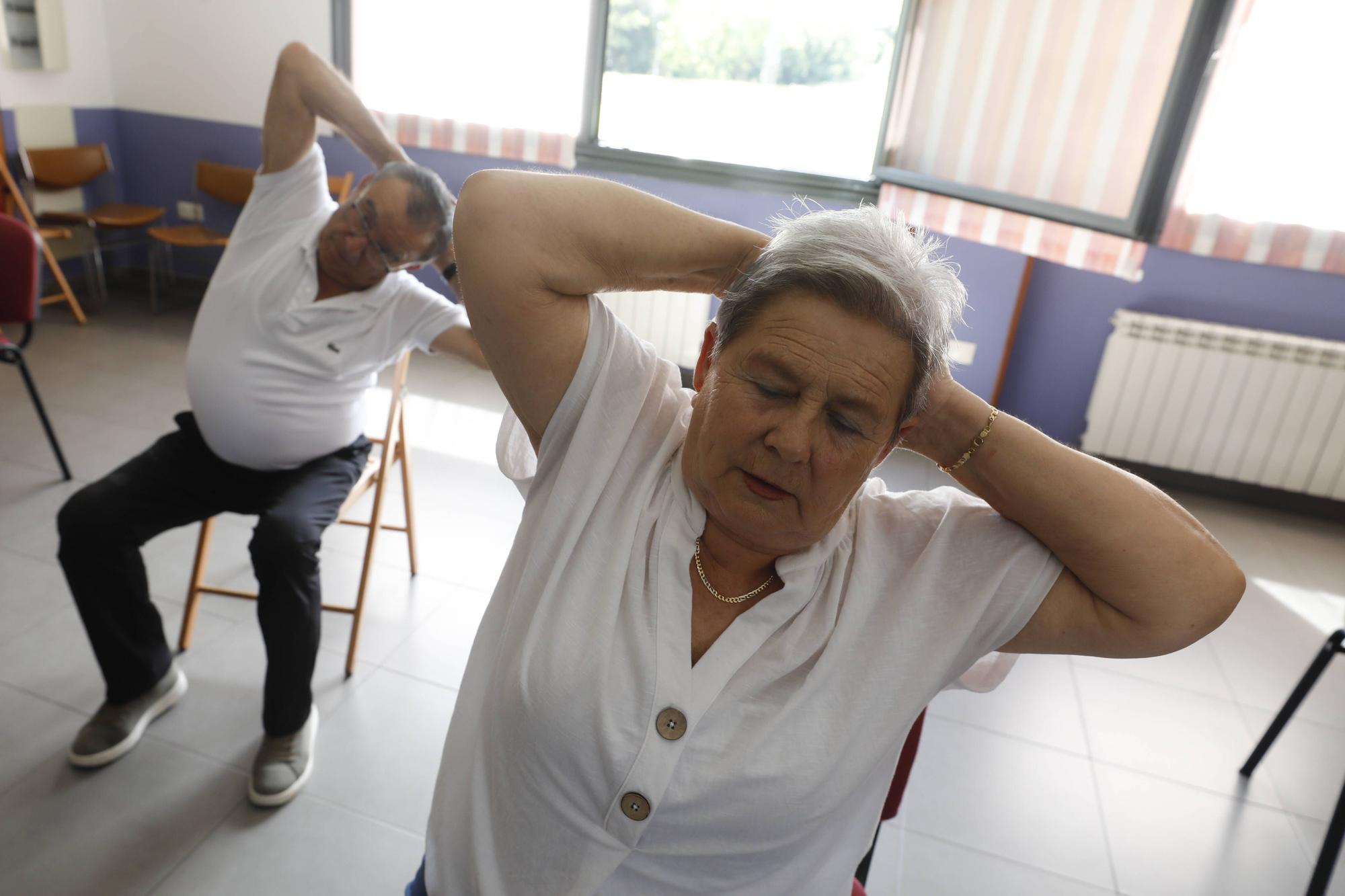 En imágenes: Los mayores de Trevías se cuidan con el prorama "Más fuerte, más ágil"