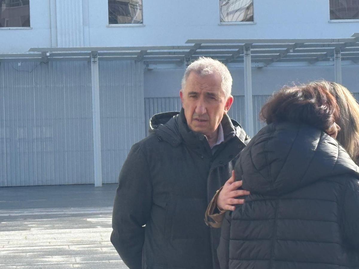 Antonio V.M., jefe del Área de Seguridad y Movilidad del Ayuntamiento de Vigo, a la salida de su comparecencia en la Ciudad de la Justicia.