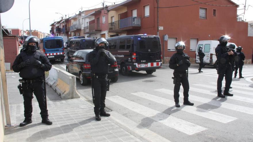 Un sindicat de mossos demana «tolerància zero» contra els delinqüents del barri de Sant Joan