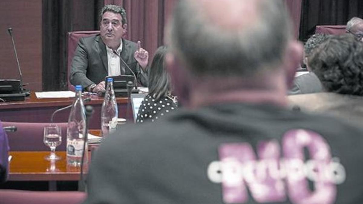 Manuel Bustos, durante su comparecencia en la 'comisión Pujol' del Parlament, el pasado 8 de junio.