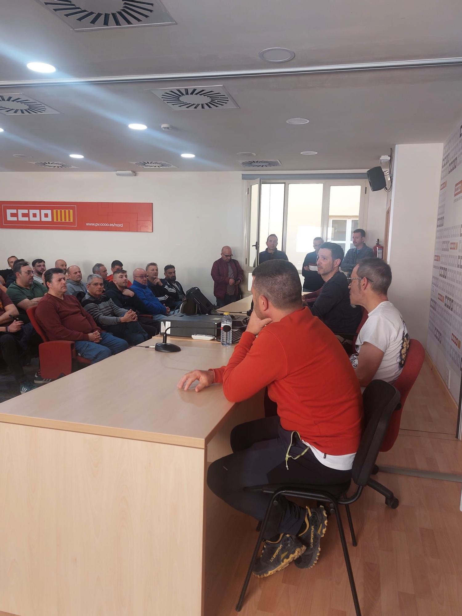 Galerías: Los sindicatos se movilizan en Castellón por el convenio de la cerámica tras el bloqueo de la negociación