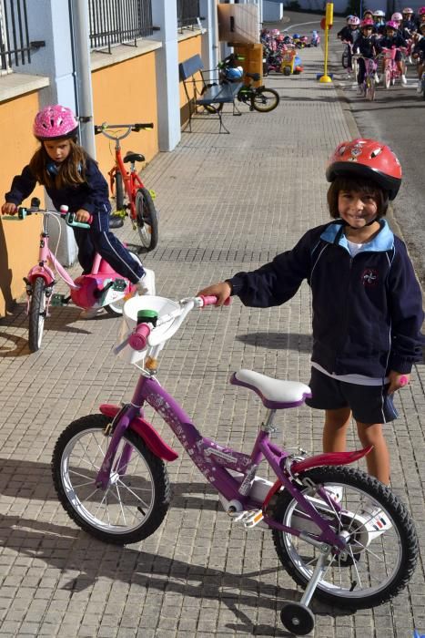 Día de la Bici en el colegio de la Dominicas de Gijón