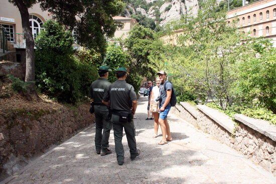 Accessos tallats al massís de Montserrat per alt risc d'incendi