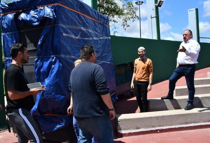 04/04/2019 TELDE.  Montaje del escenario del Carnaval de Telde en el parque Urbano de San Juan.  Fotógrafa: YAIZA SOCORRO.  | 04/04/2019 | Fotógrafo: Yaiza Socorro