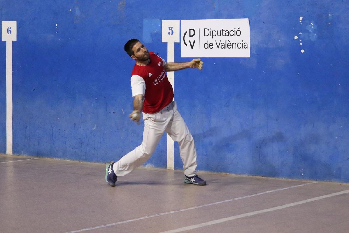 Miguel d'Atzeneta s'enfrontarà hui a Juan Carlos Peinado en la final de 1a Entre Setmana.
