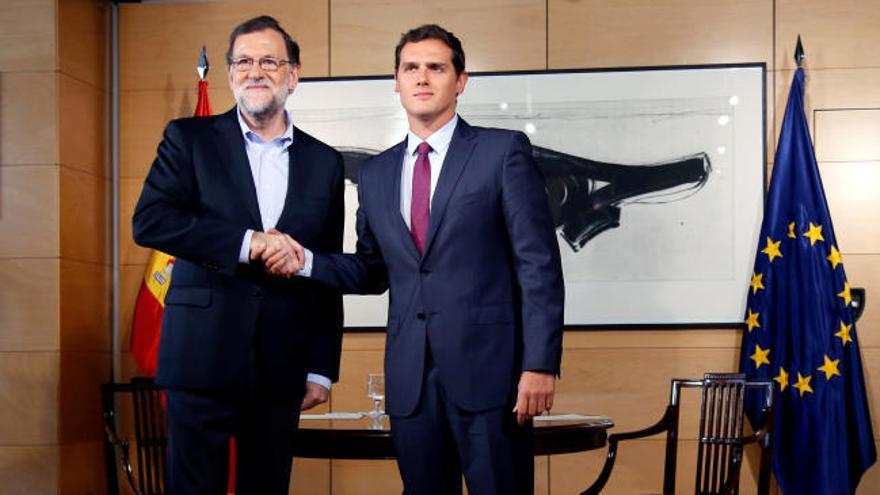 Rajoy: "Estoy en disposición para acudir a la investidura"