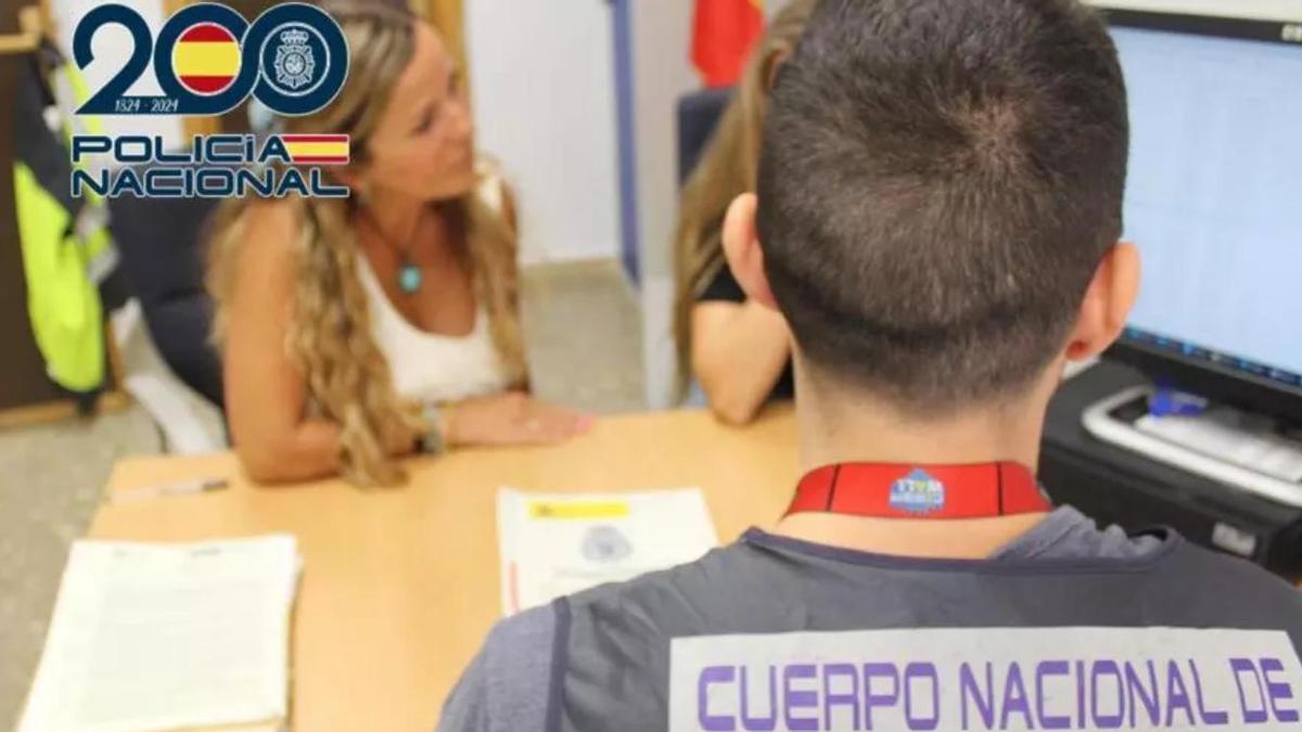 Investigadores del Grume de la Policía Nacional.