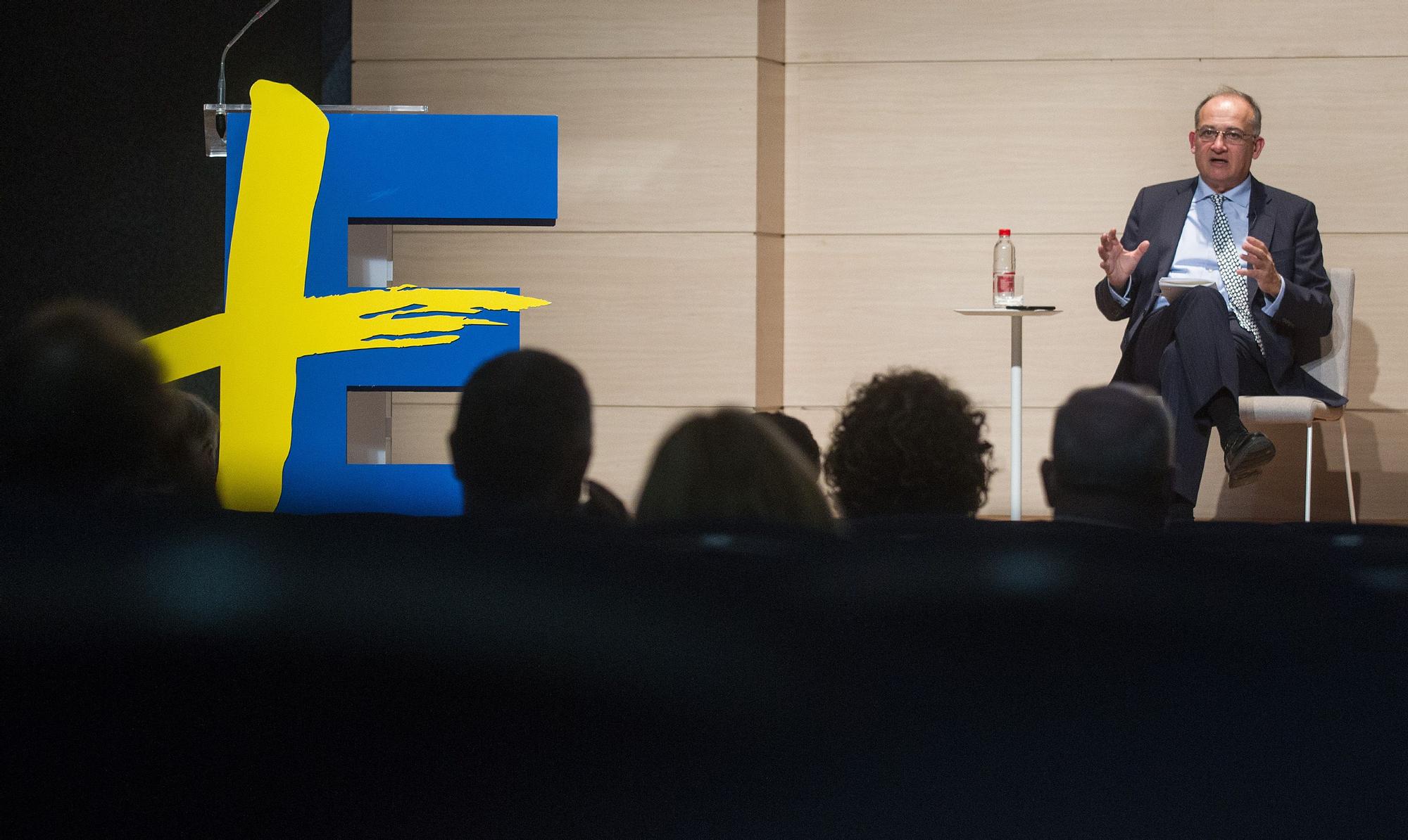 Joan Calabuig en el Foro +Europa: «El turismo y los sectores tradicionales tendrán el apoyo de los fondos europeos»