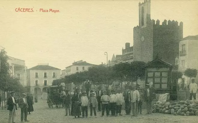Galería | El Cáceres más romántico se reivindica en plena era digital