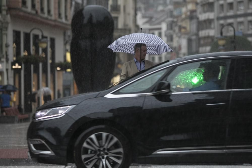 La lluvia irrumpe en Asturias tras la ola de calor