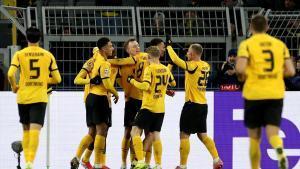 Resumen, goles y highlights del Borussia Dortmund  - Atalanta (2-0) de la ida del playoff de Champions