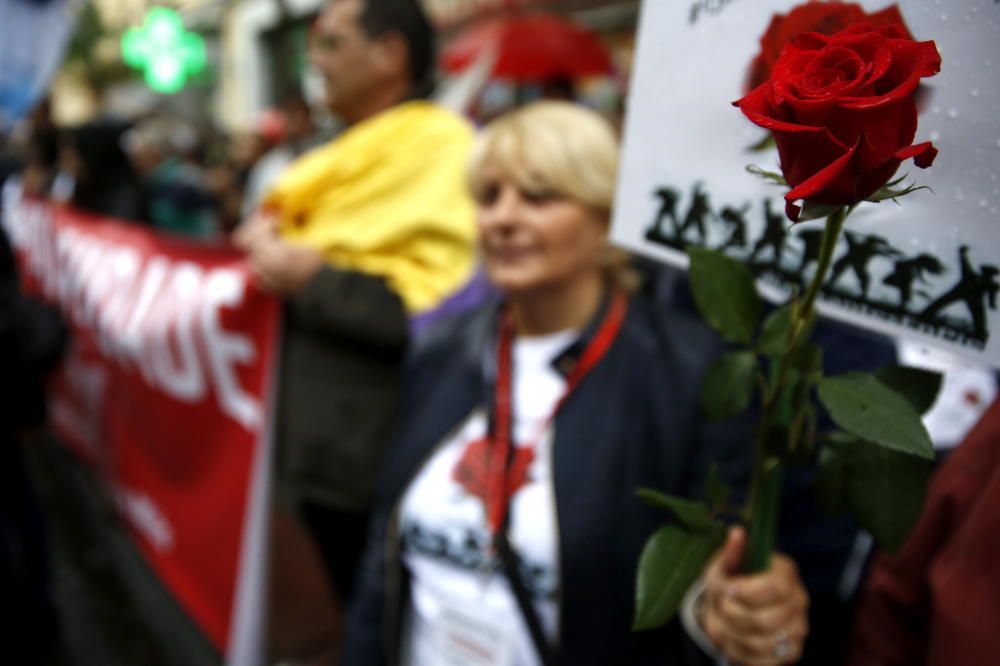 Protestas en la sede del PSOE en Ferraz