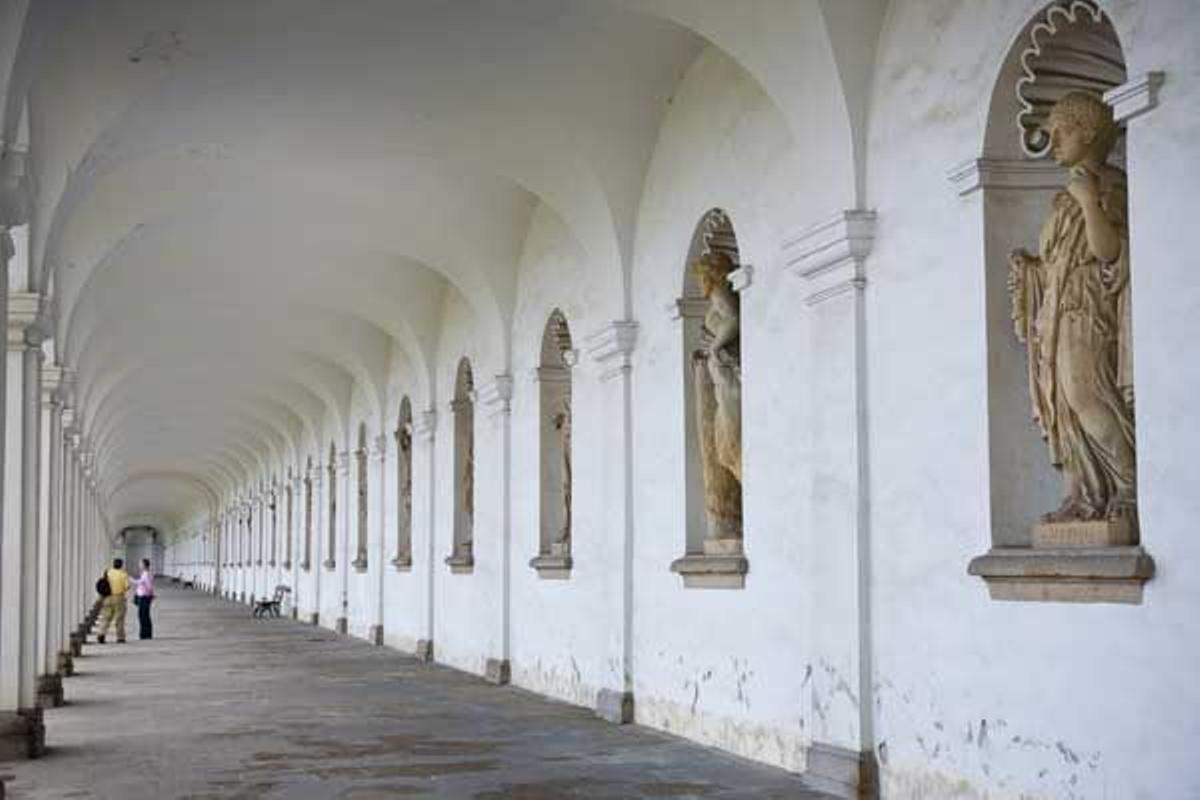 Columnata de los jardines de Kromeriz.