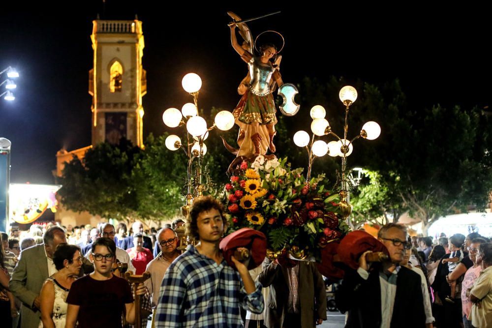 Los festejos se inician de forma oficial con la procesión del santo y continuarán hasta el próximo domingo