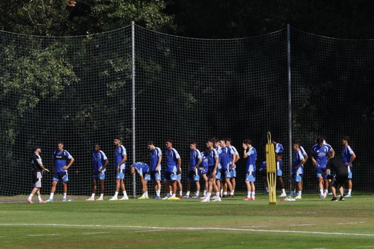 EN IMÁGENES: Así fue el primer entrenamiento de la temporada 26-27 para el Real Oviedo