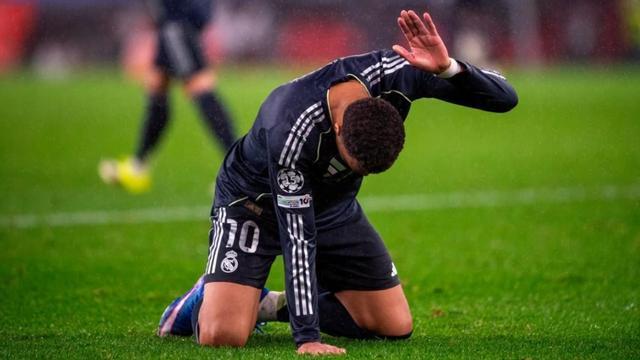L'Équipe: Mbappé no jugará ante el Benfica por lesión