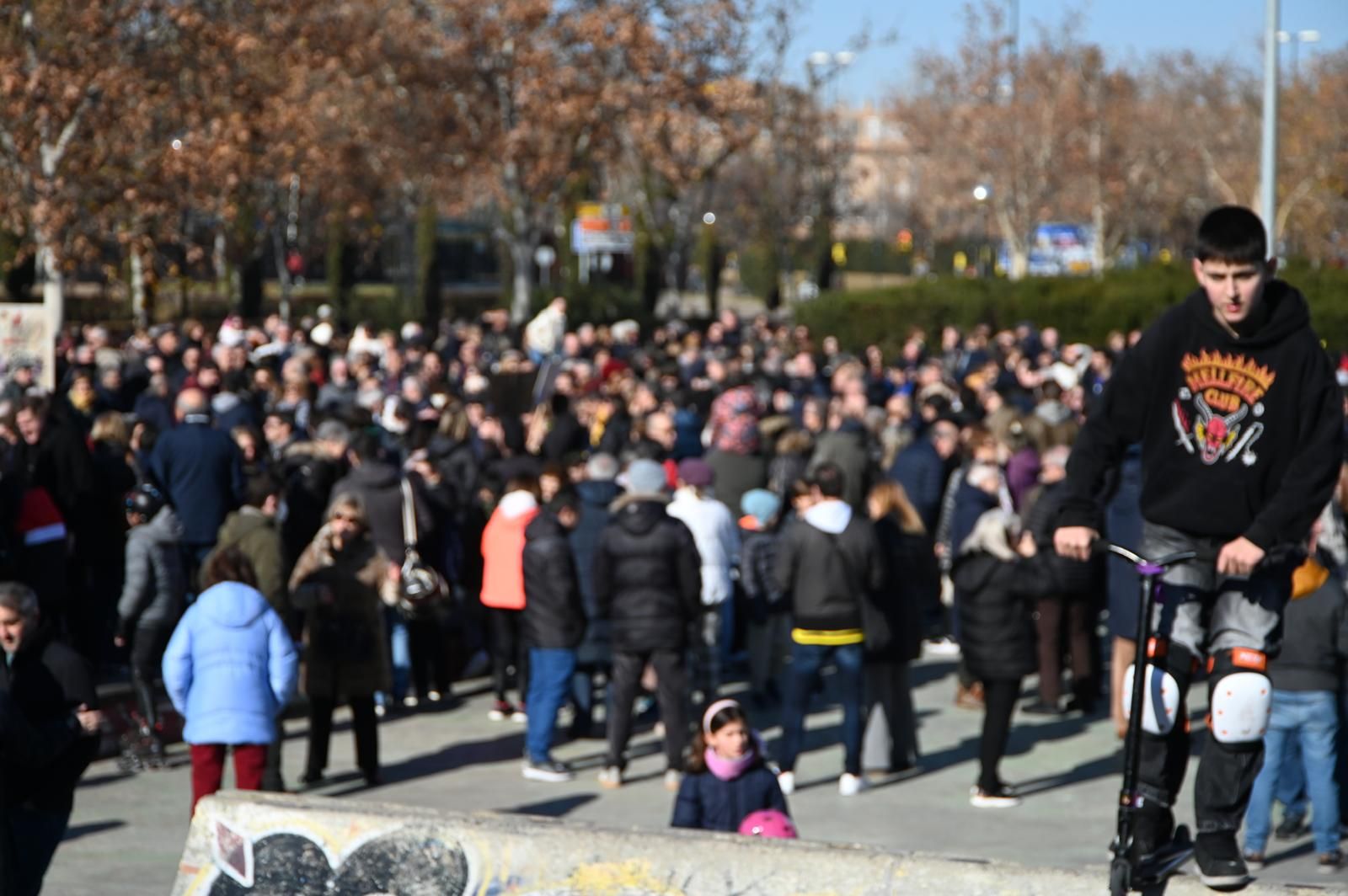 Los vecinos de Hispanidad protestan por la operación urbanística del skate park y el Hernán Cortés