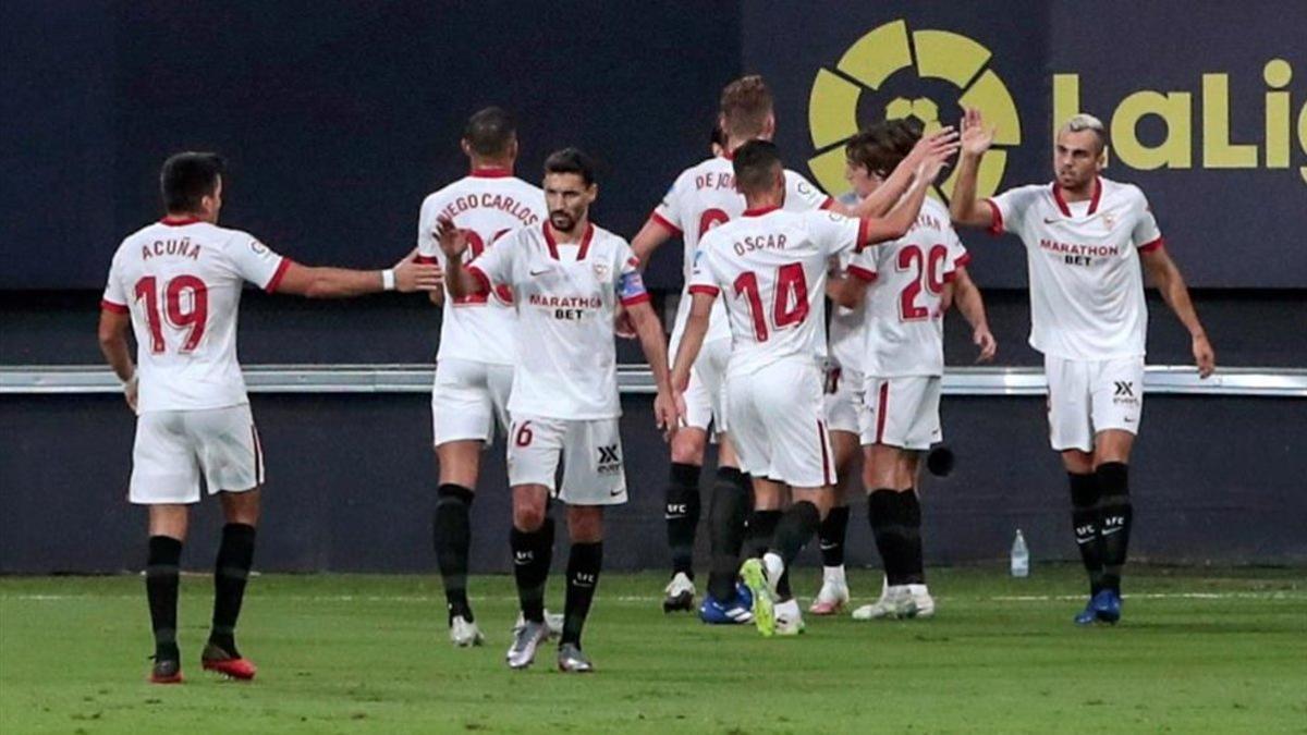 El Sevilla inició esta temporada con una convincente conquista sobre el Cádiz