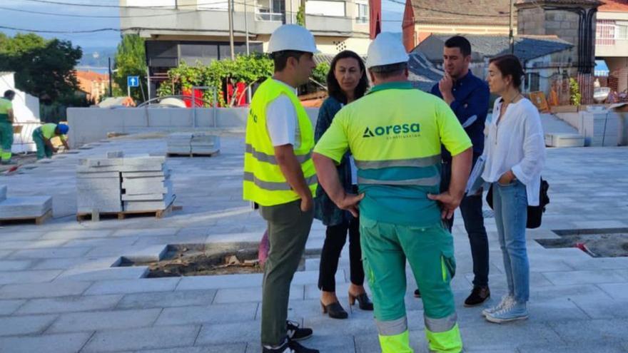 Visita de María Ramallo a las obras.  |  // FDV