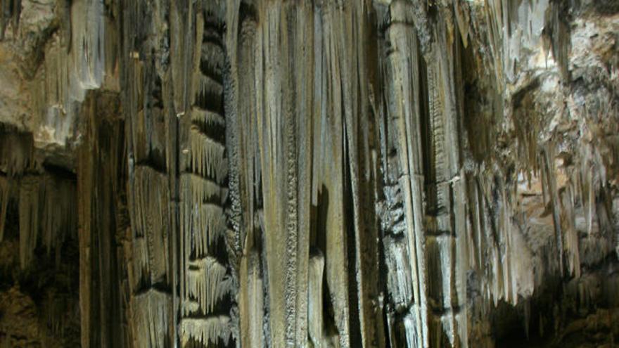 Uno de los ejemplos más llamativos de la cueva nerjeña.
