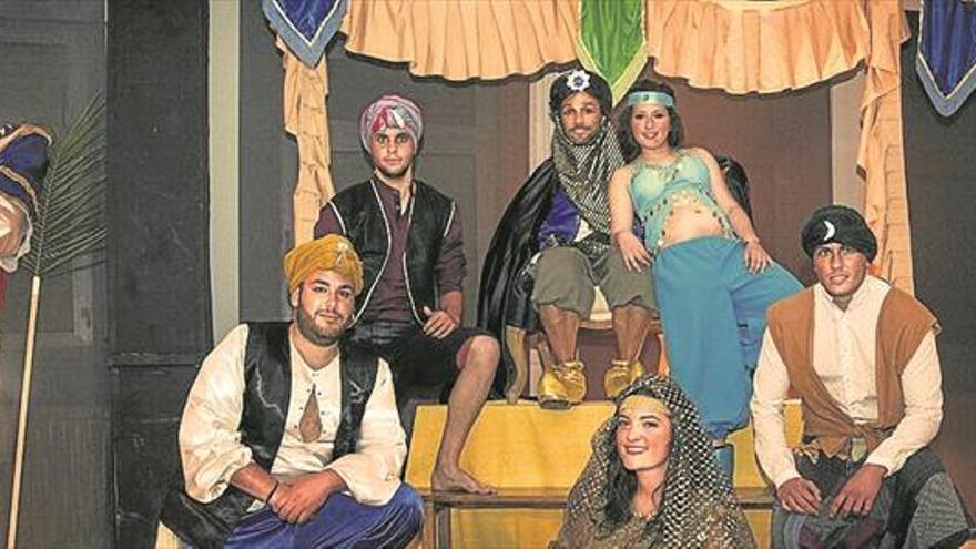 Fines solidarios unen al instituto Al-Qázeres en una obra de teatro en Cáceres