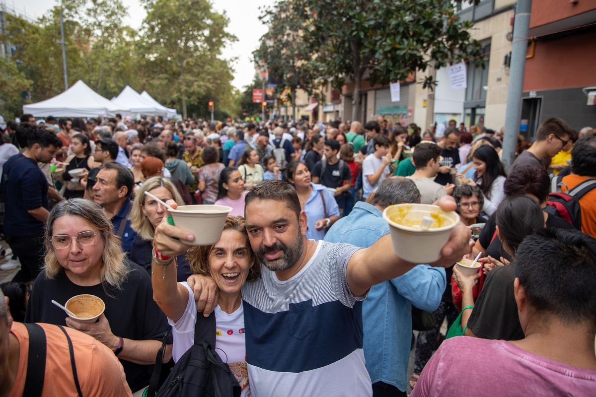 Éxito en la 18ª edición del Festival Sopes del Món, celebrado en la Marquesina de la Via Júlia, Nou Barris.