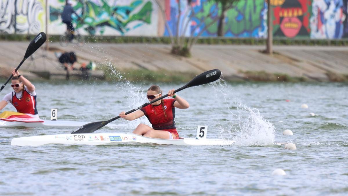 María Martínez, en poleno esfuerzo, en la Copa de España disputada en Sevilla.